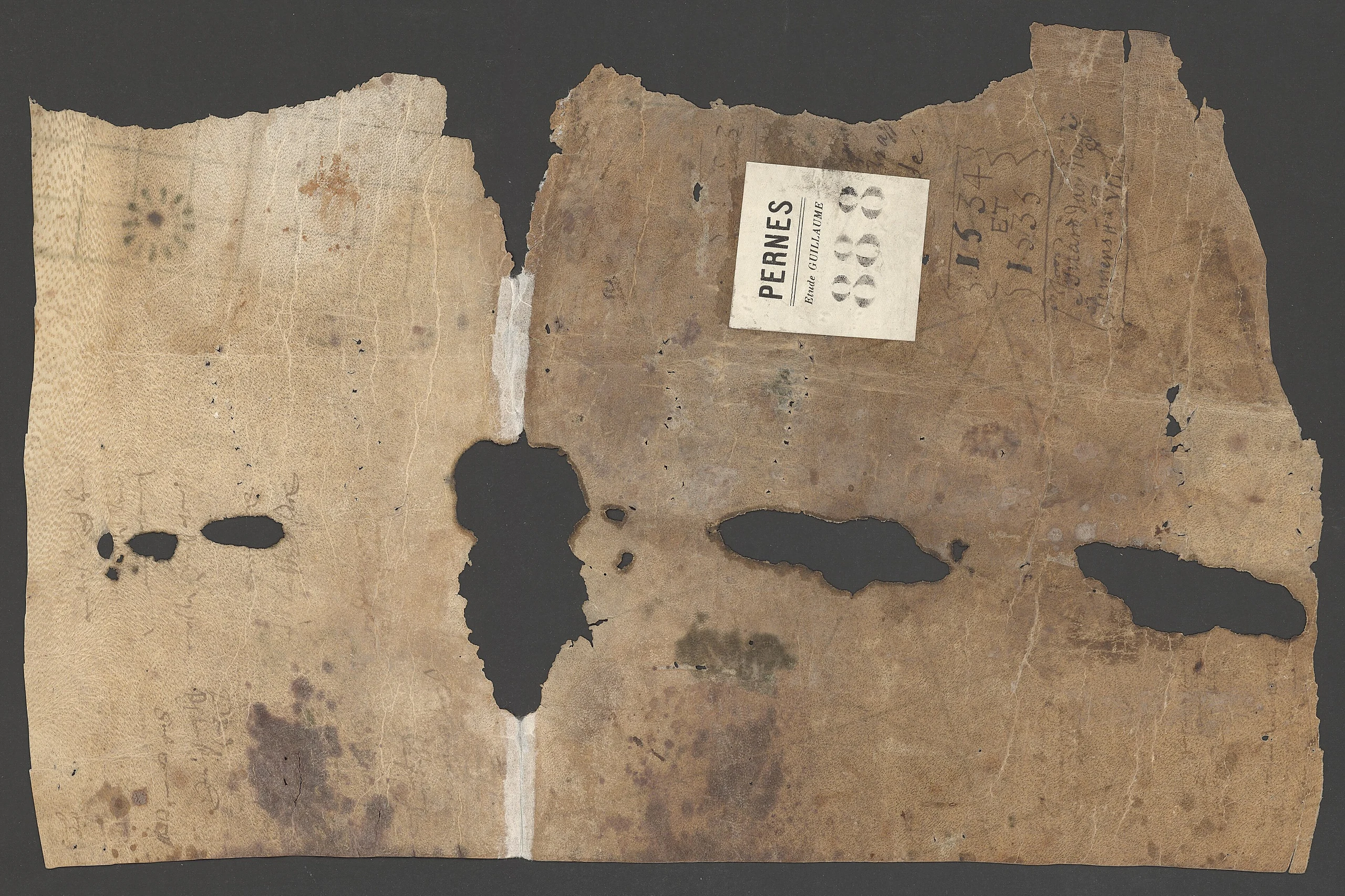 Carte d’Avignon (XIIIe siècle) AD 84 3 E 54-888