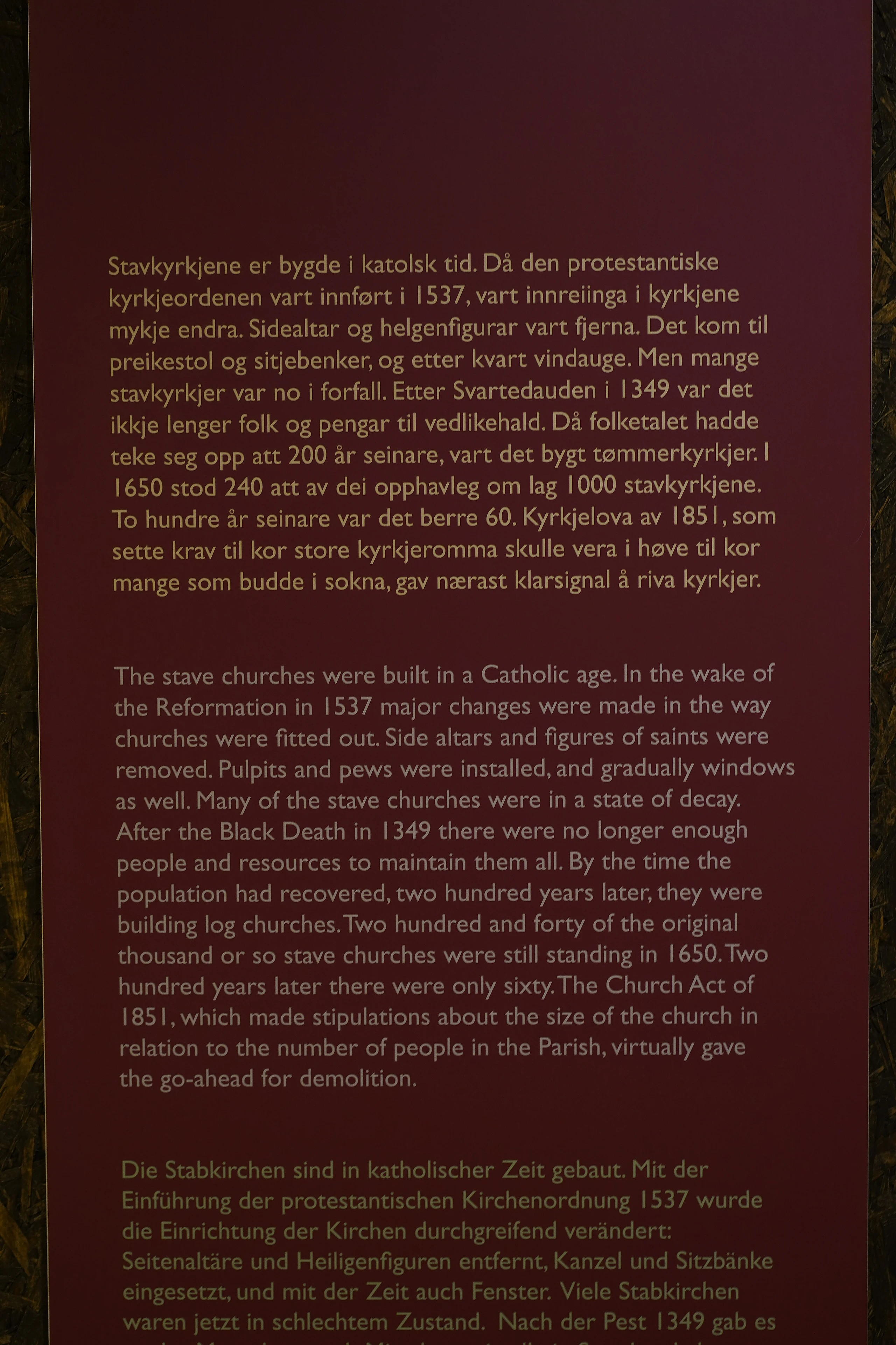 Info-tavle om stavkirker