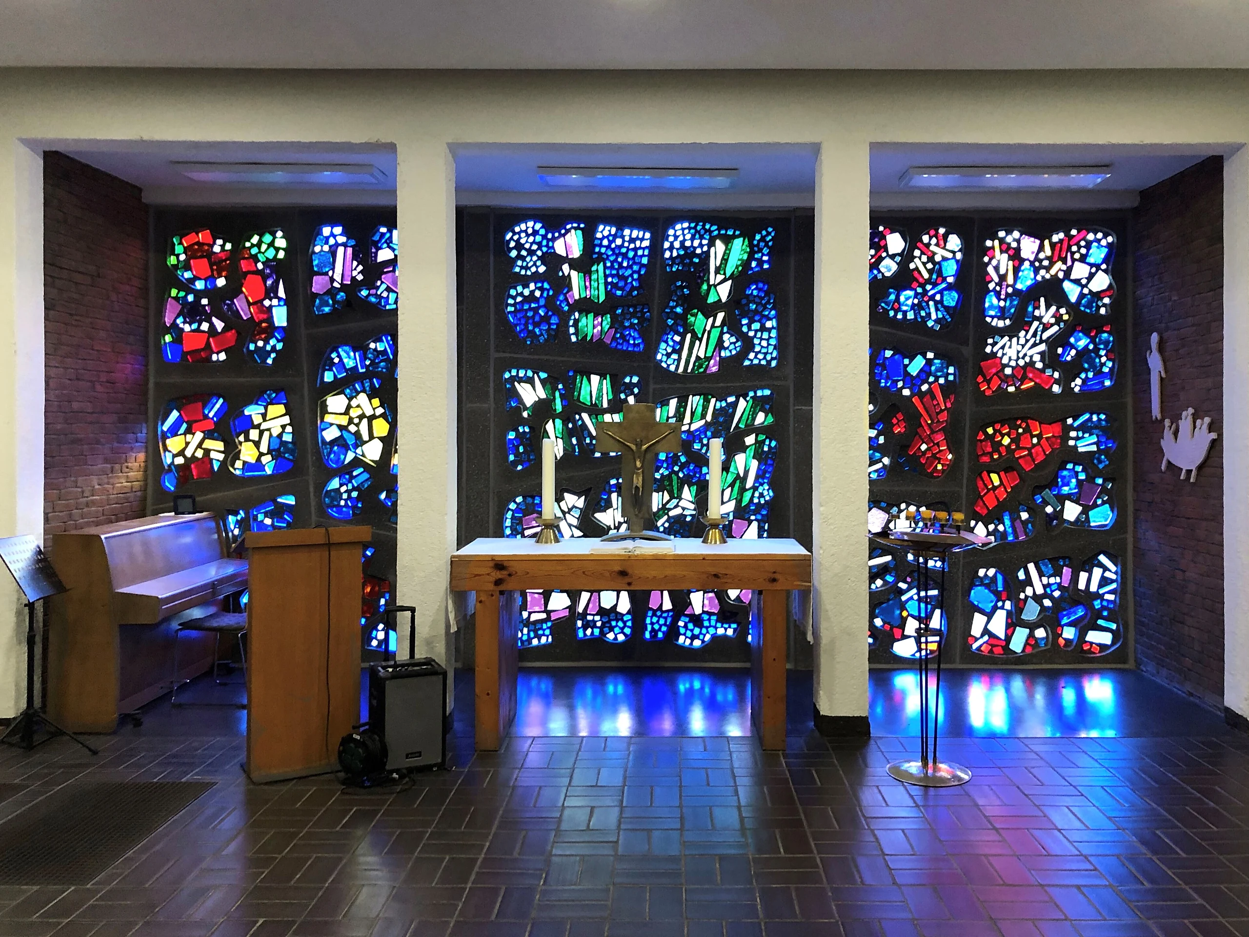Emmaus-Kirche Hamburg-Wilhelmsburg, Max Schegulla