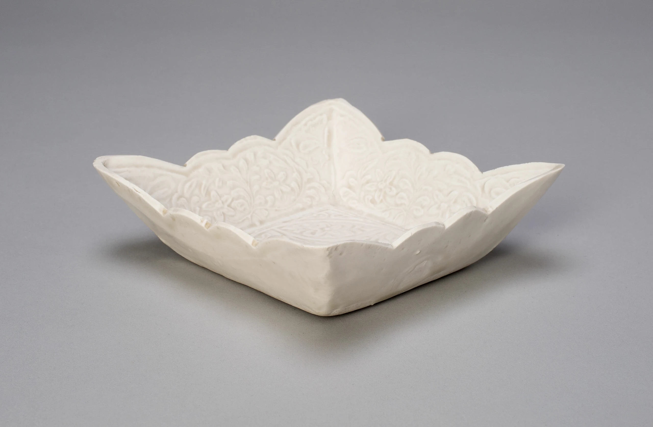 Foliate Square Dish