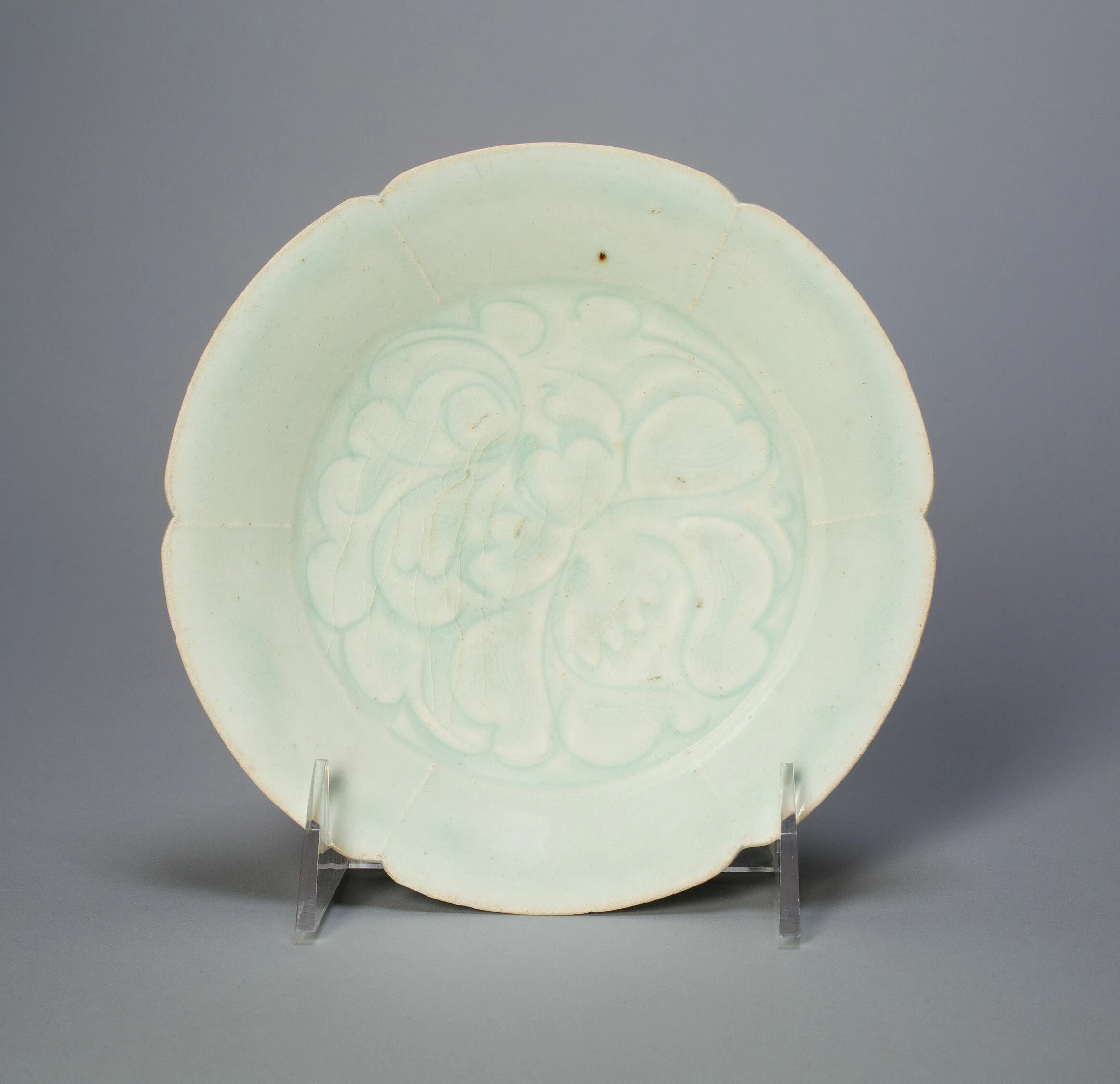 Foliate Bowl with Stylized Peony Spray