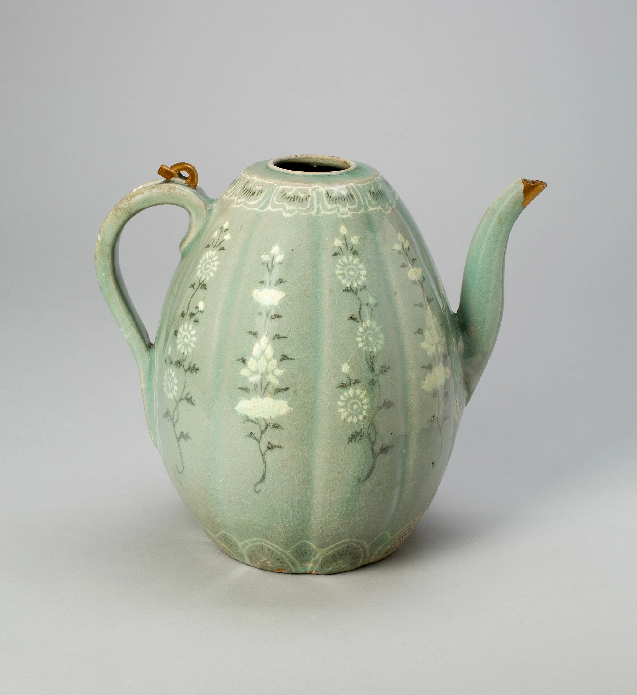 Melon-Shaped Ewer with Chrysanthemum and Peony Motifs
