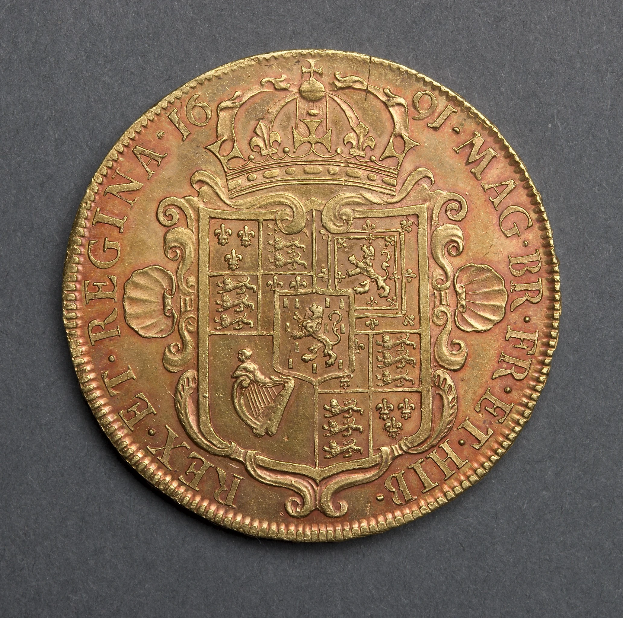 Five Guineas: Crowned Shield of Arms (reverse)