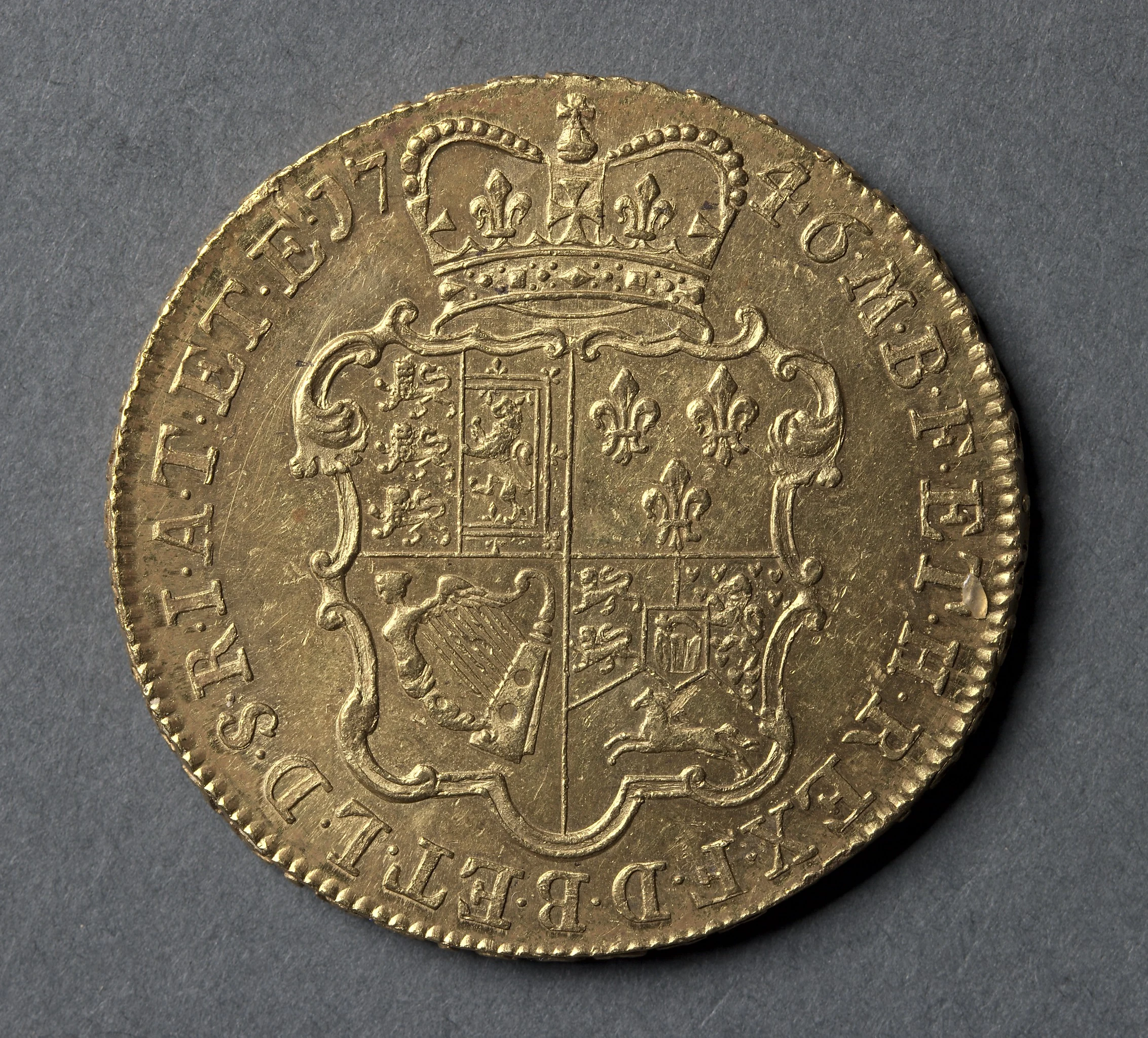 Five Guineas: Crowned and Garnished Shield of Arms (reverse)