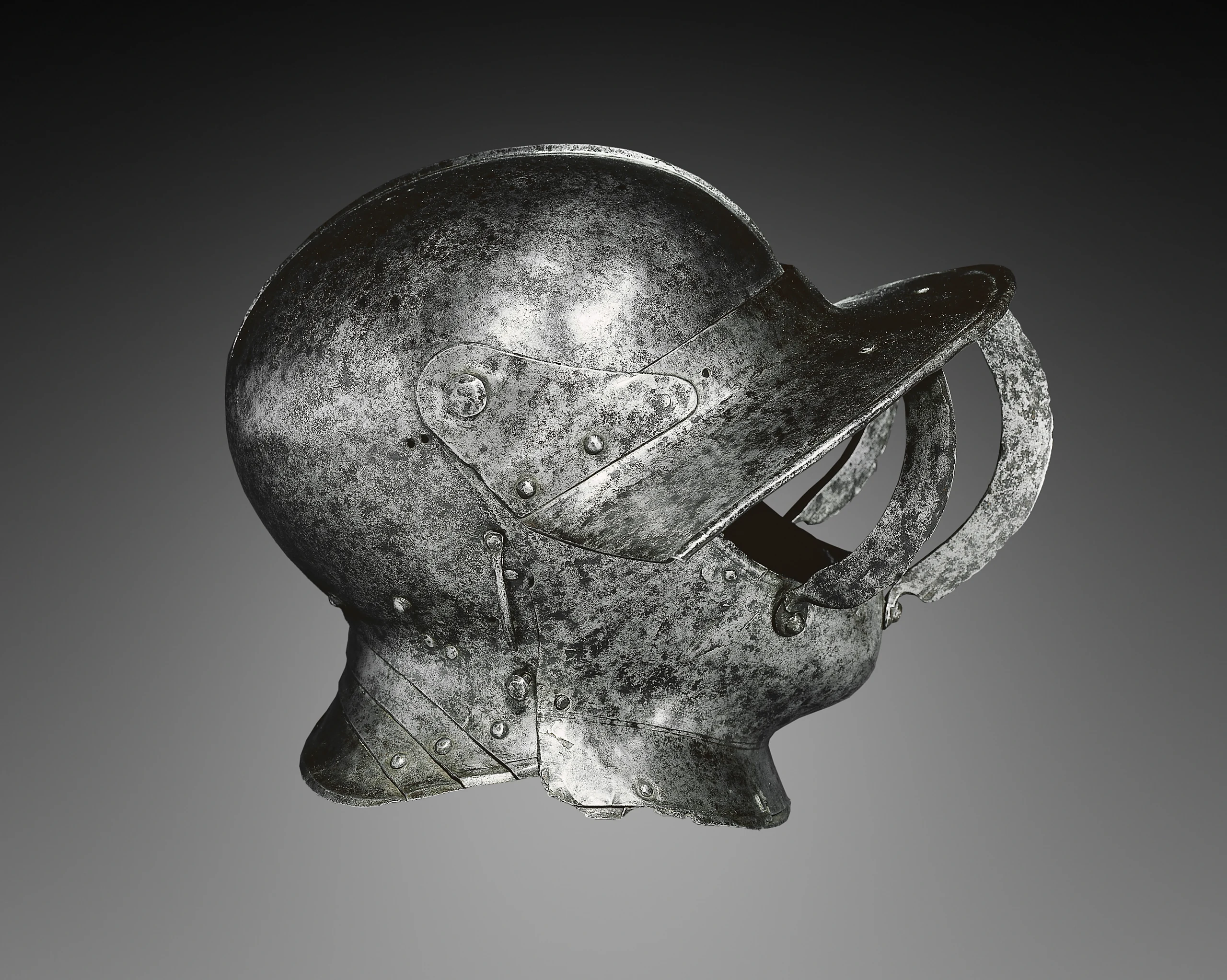 Close Helmet (Burgonet)