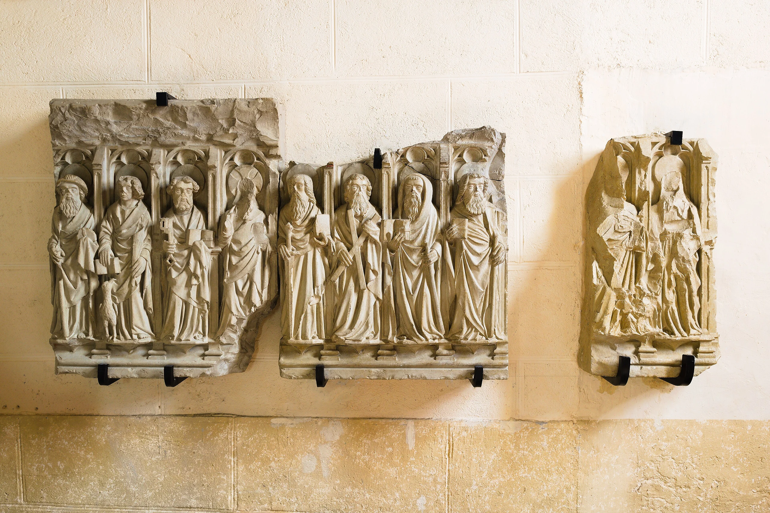 Bas relief médiéval Saint-Chély-d'Aubrac