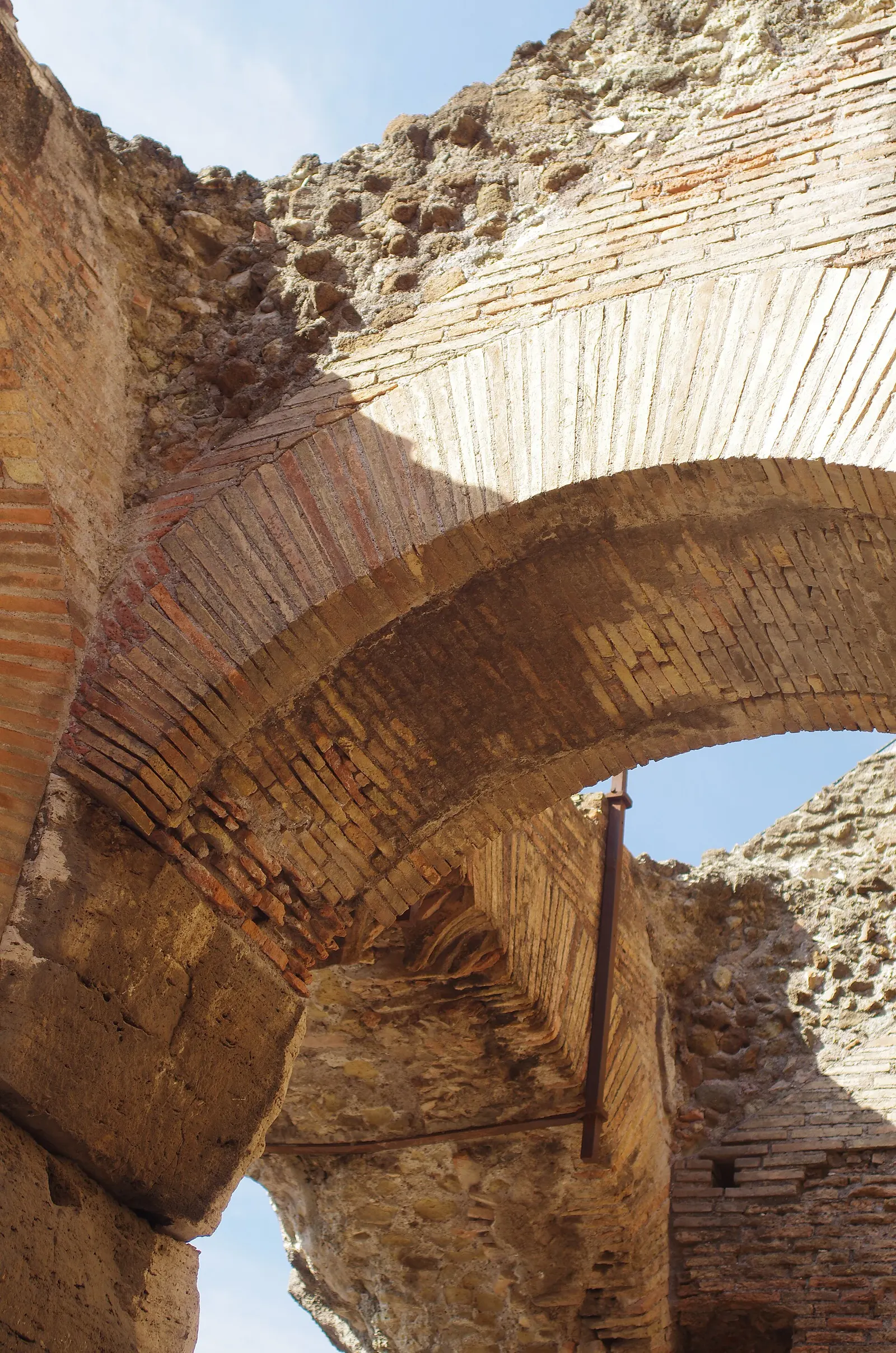 10 2023 Colosseum, Piazza del Colosseo, Celio, Municipio Roma I, Rome, Roma Capitale, Lazio, 00184, Italy - Photo Paolo
