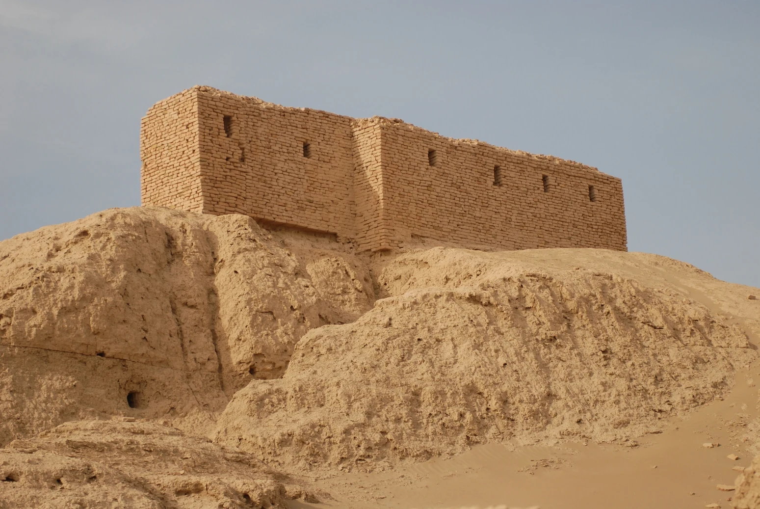 Ruins from a temple in Naffur