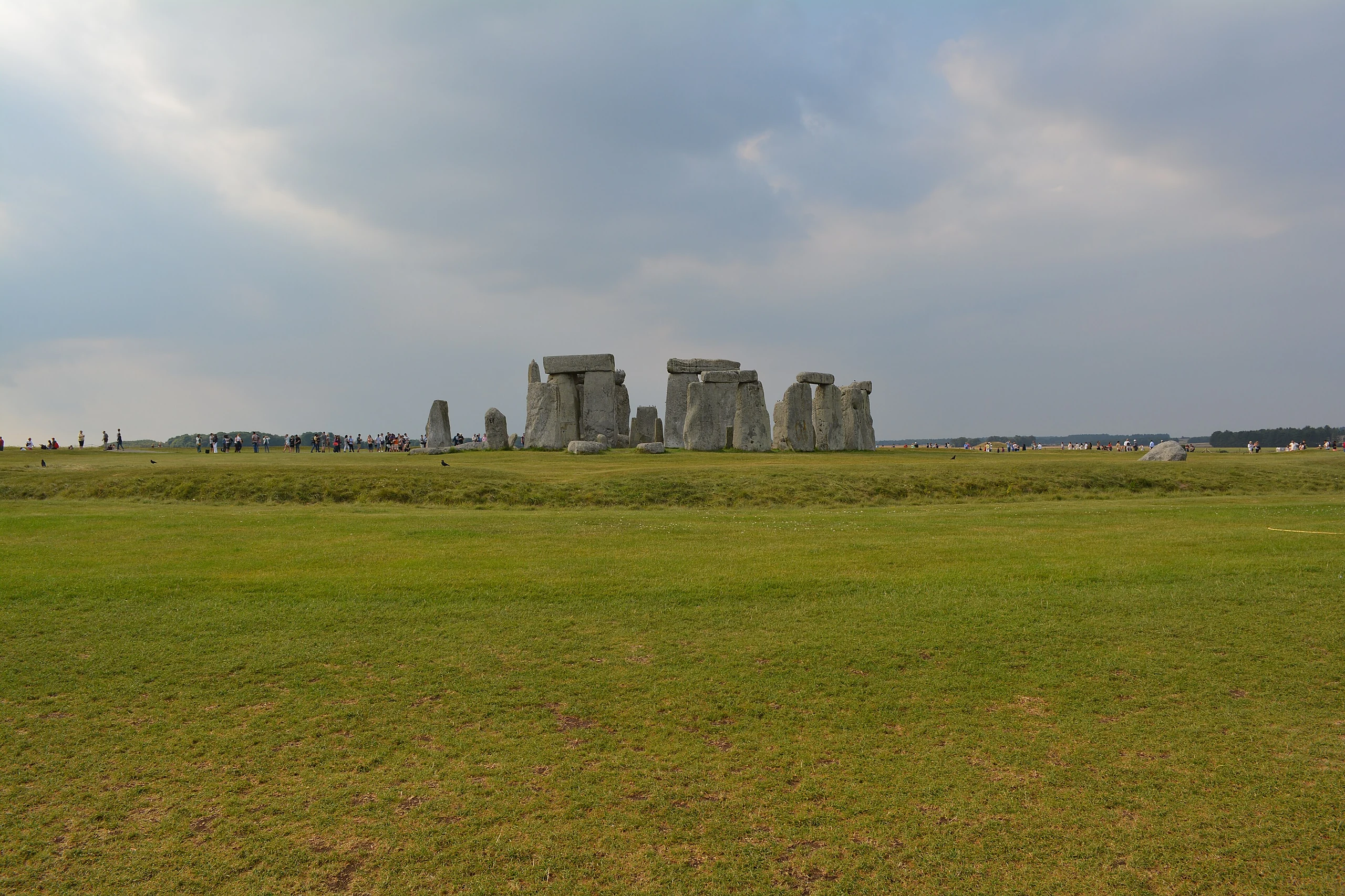 A wide view of Stonehenge from the SE