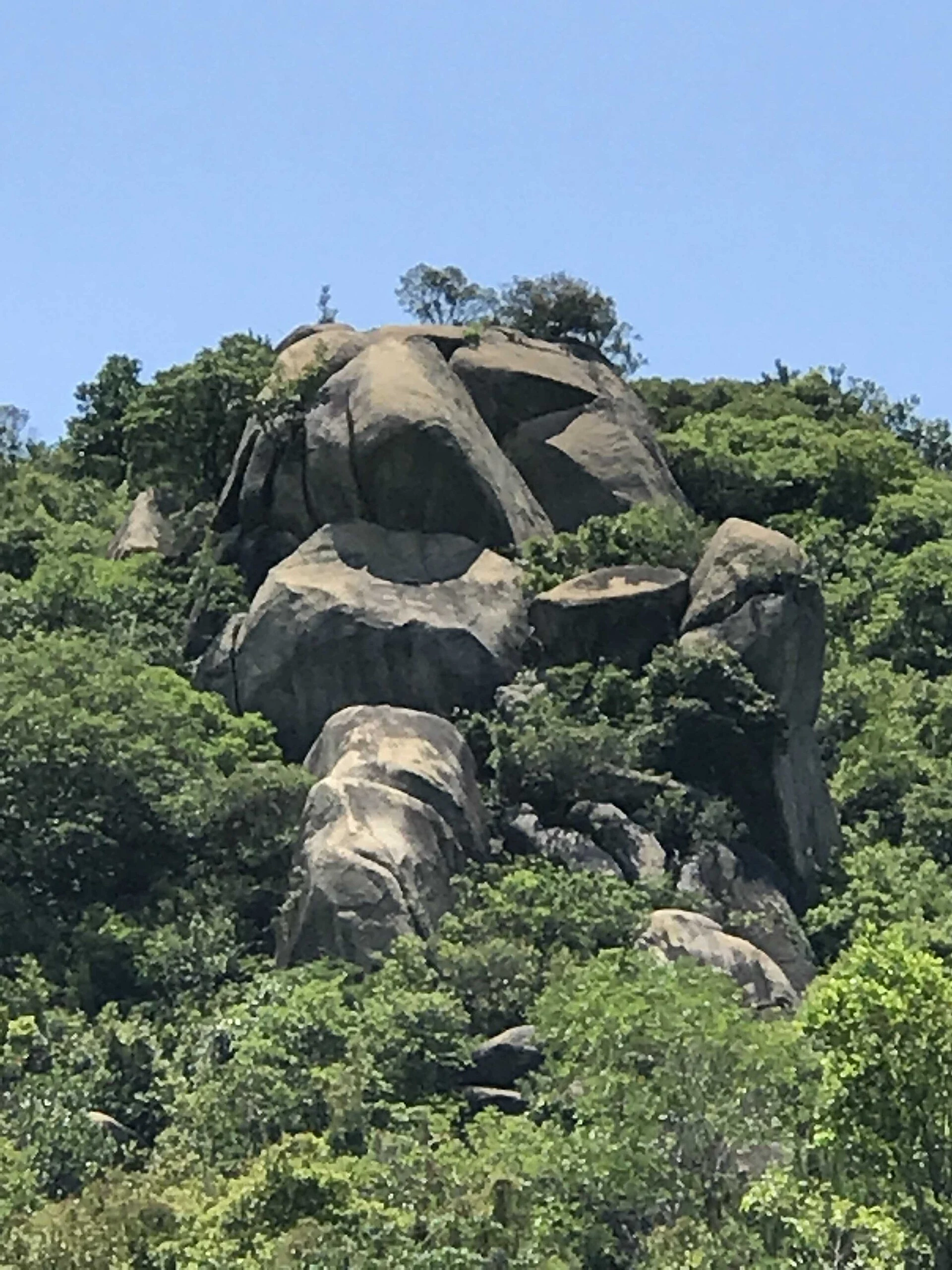 Tuen Mun Moai at MacLehose Trail