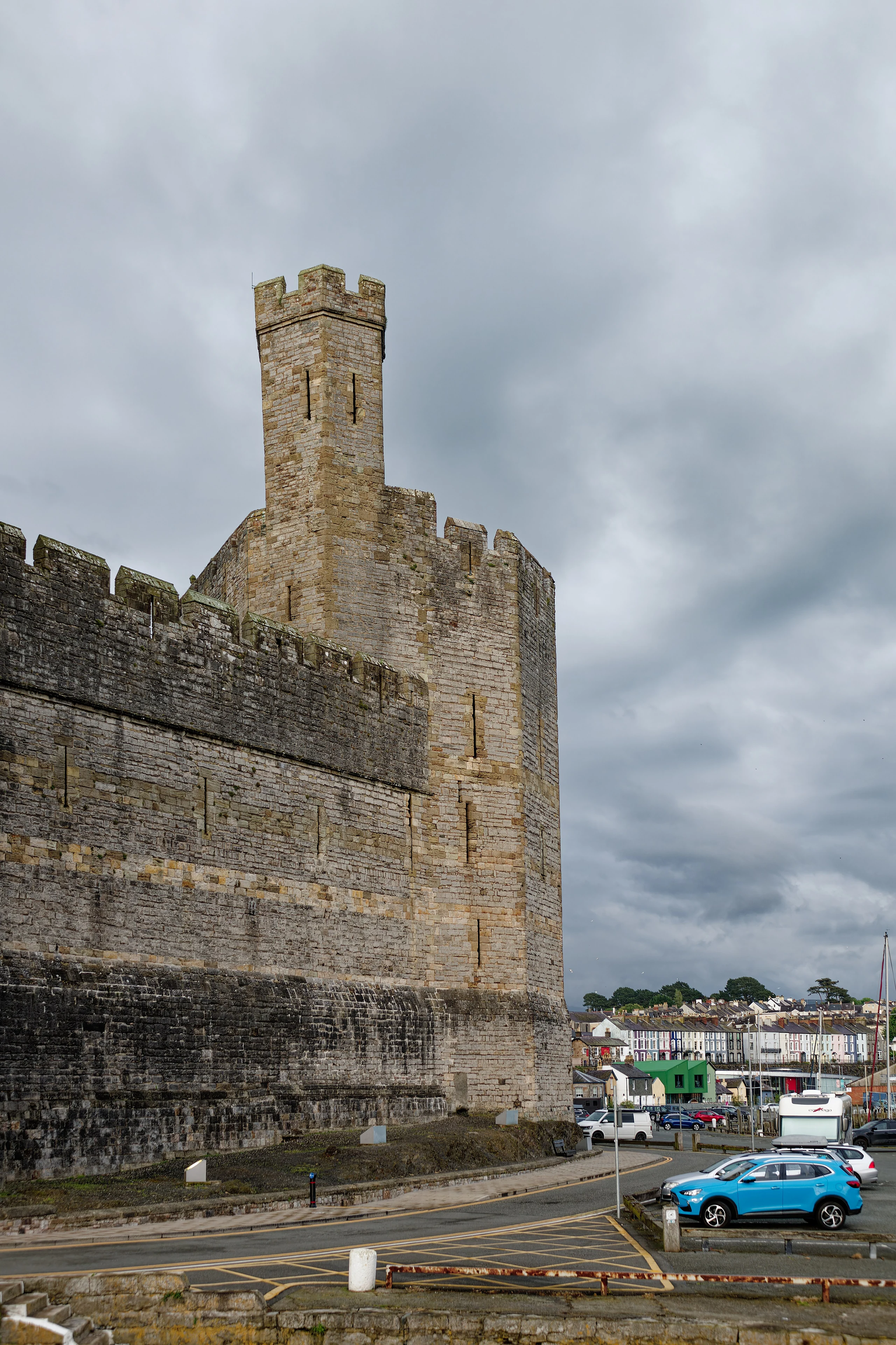 Caernarfon Castle, Queen's Tower
