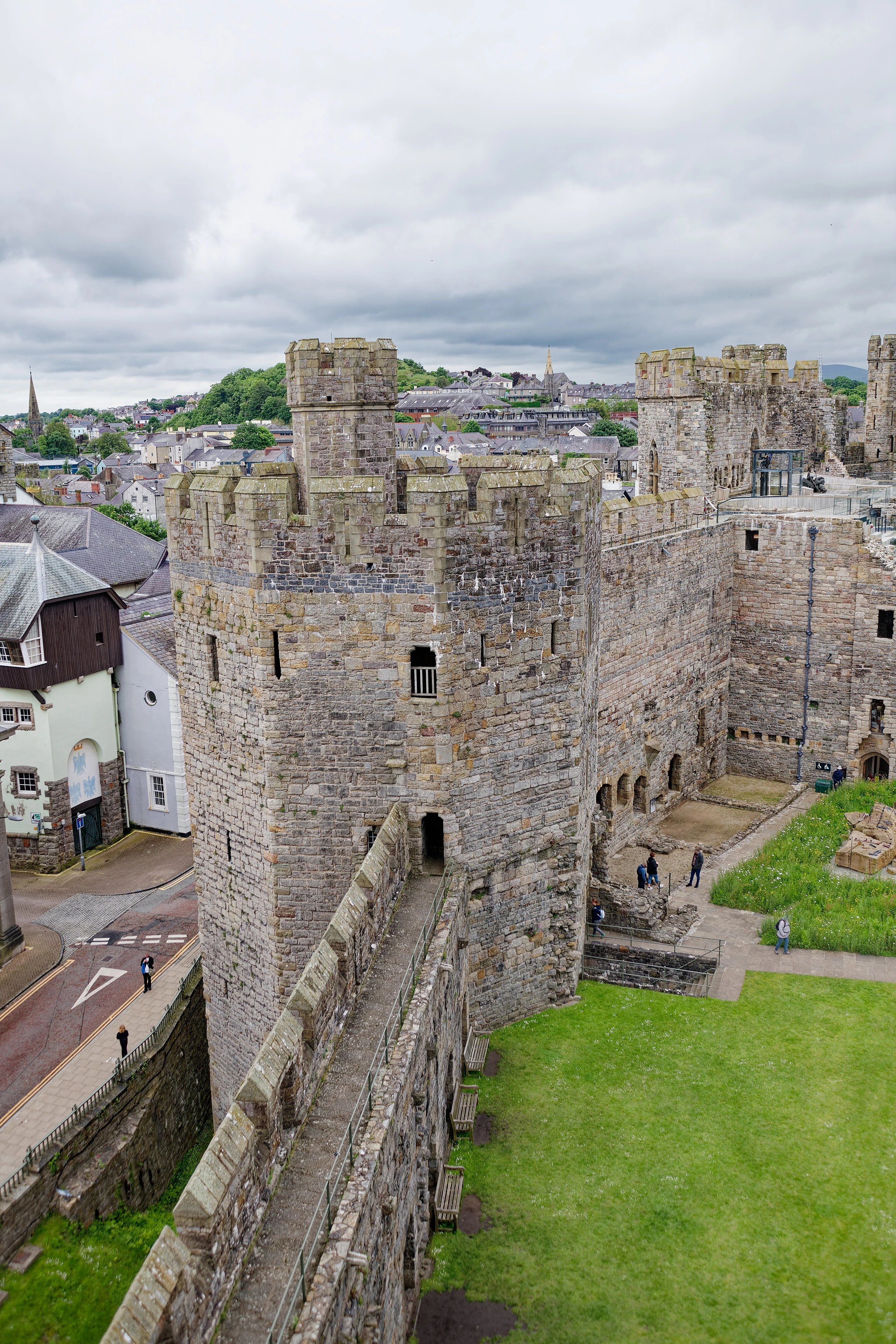 Caernarfon Castle, Wall Tower, seen from the Eagle Tower