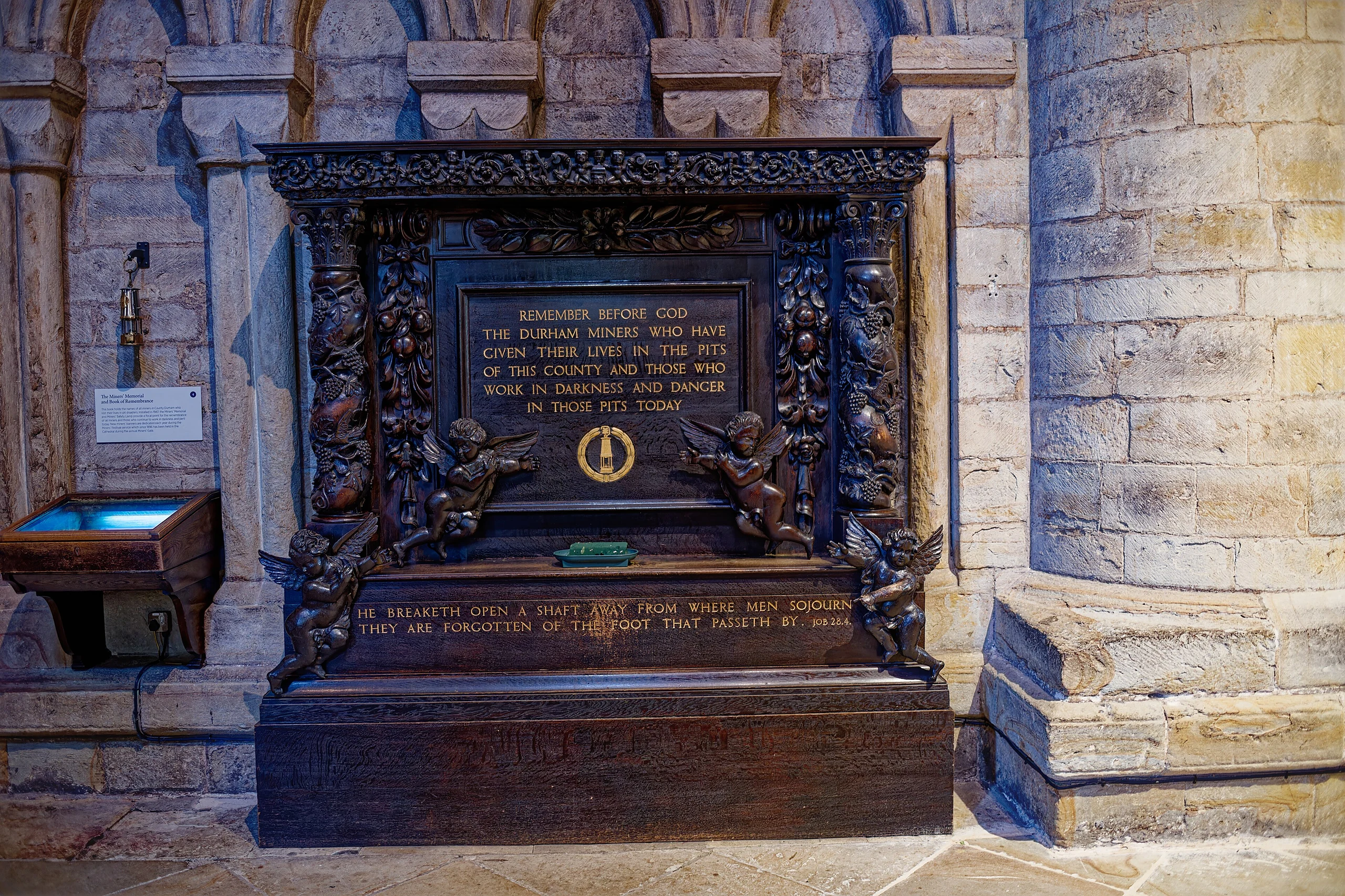 Cathedral Church of Christ, Blessed Mary the Virgin and St Cuthbert of Durham, Interior