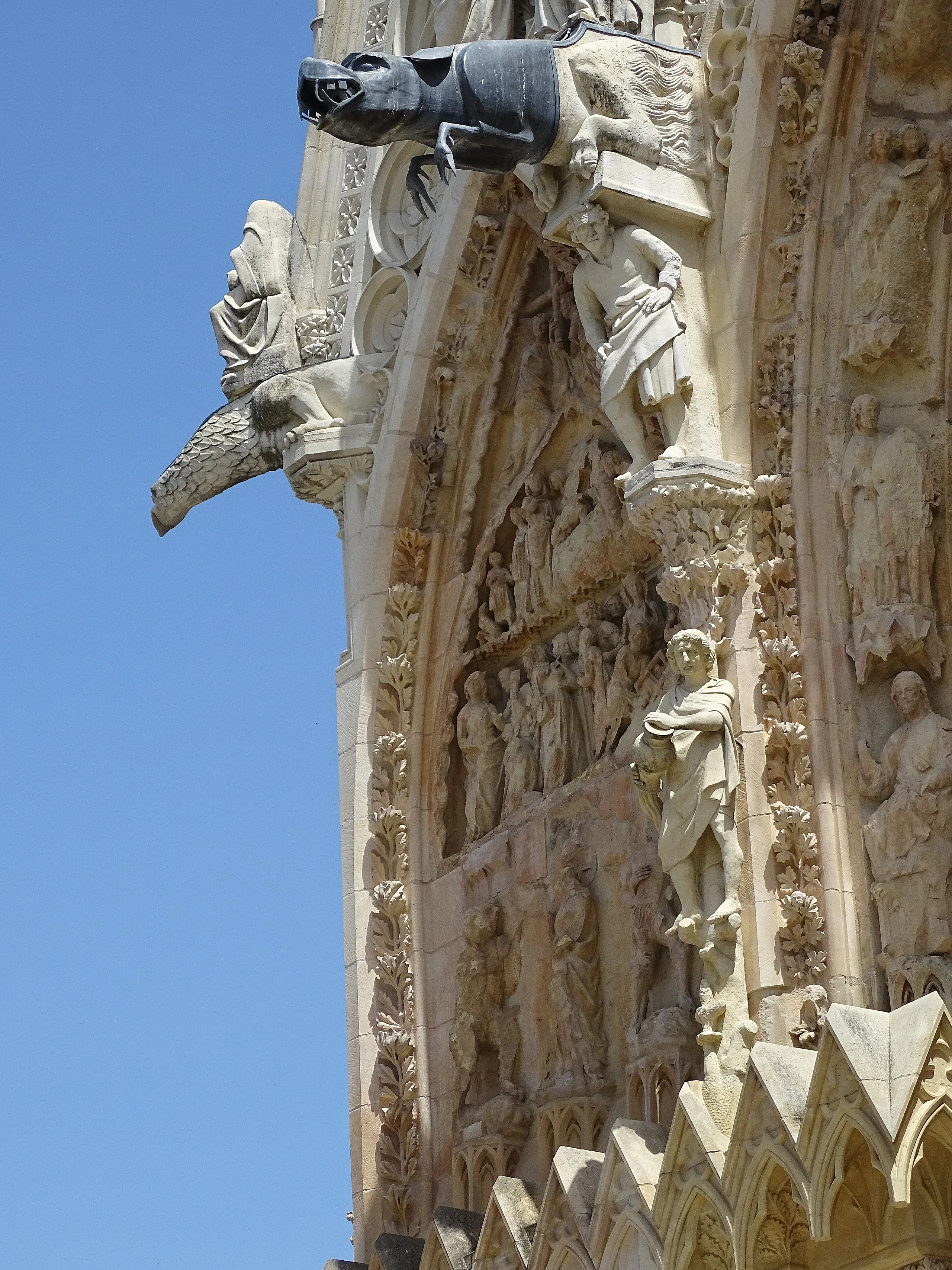 Gargoyles on Facade of Reims Cathedral - Reims - Champagne - France