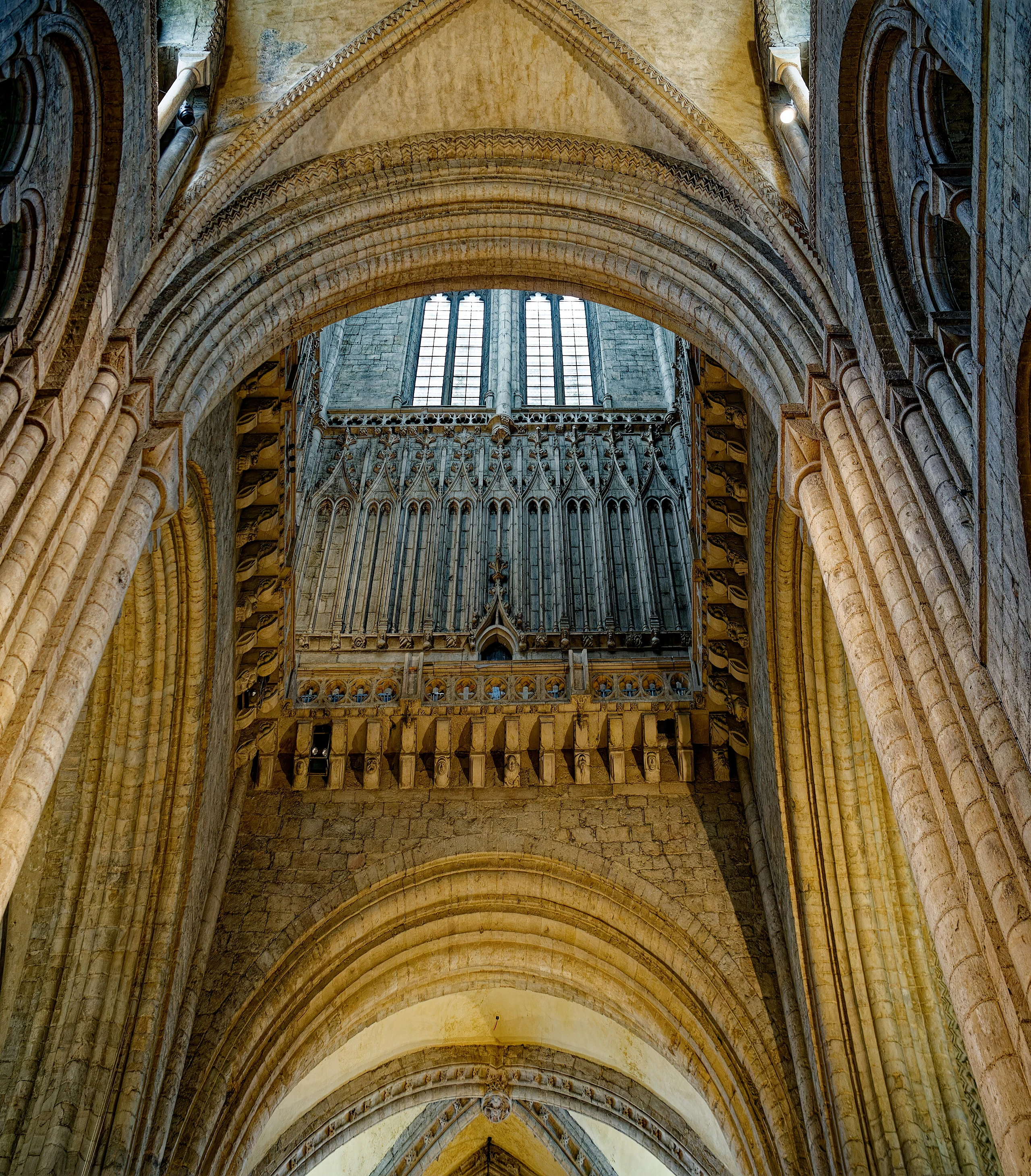 Cathedral Church of Christ, Blessed Mary the Virgin and St Cuthbert of Durham, Interior, The Crossing