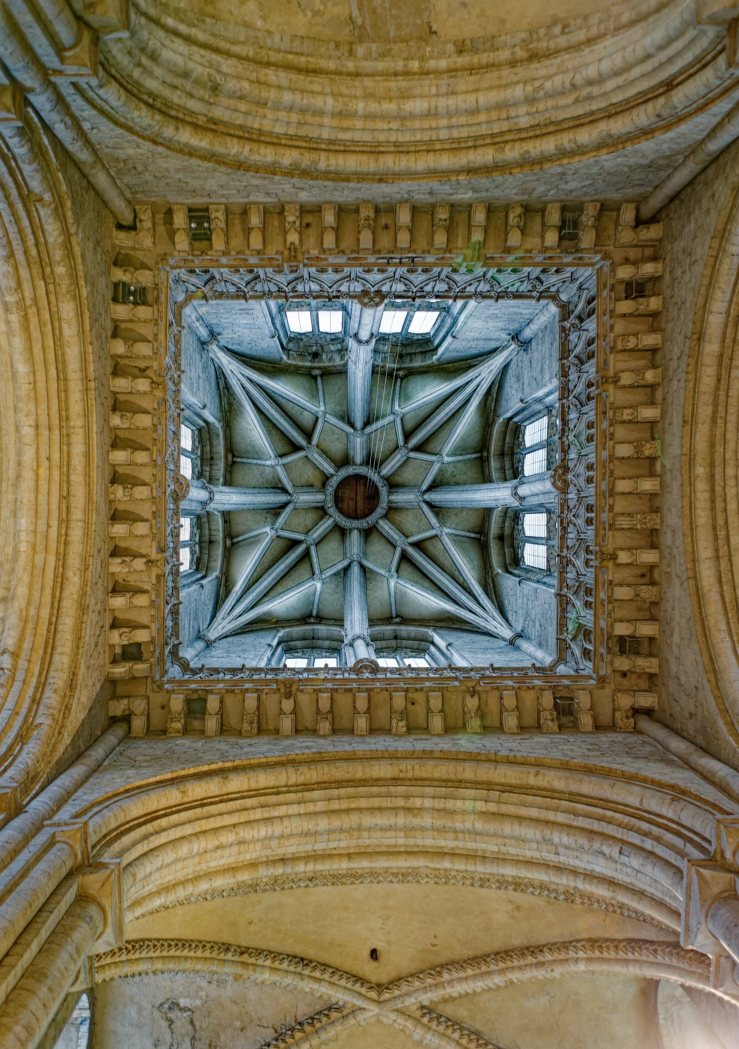 Cathedral Church of Christ, Blessed Mary the Virgin and St Cuthbert of Durham, Interior, The Crossing