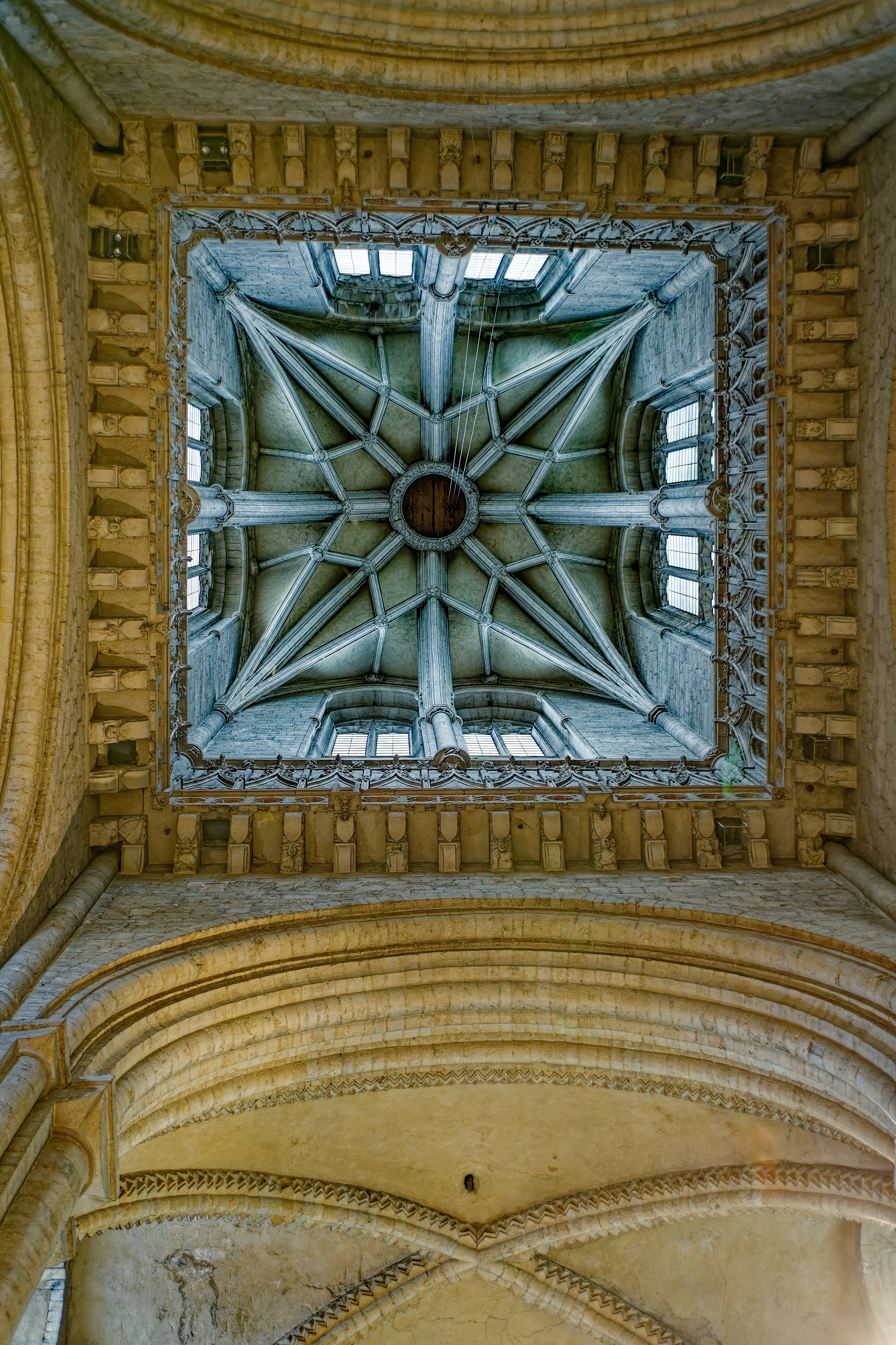 Cathedral Church of Christ, Blessed Mary the Virgin and St Cuthbert of Durham, Interior, The Crossing