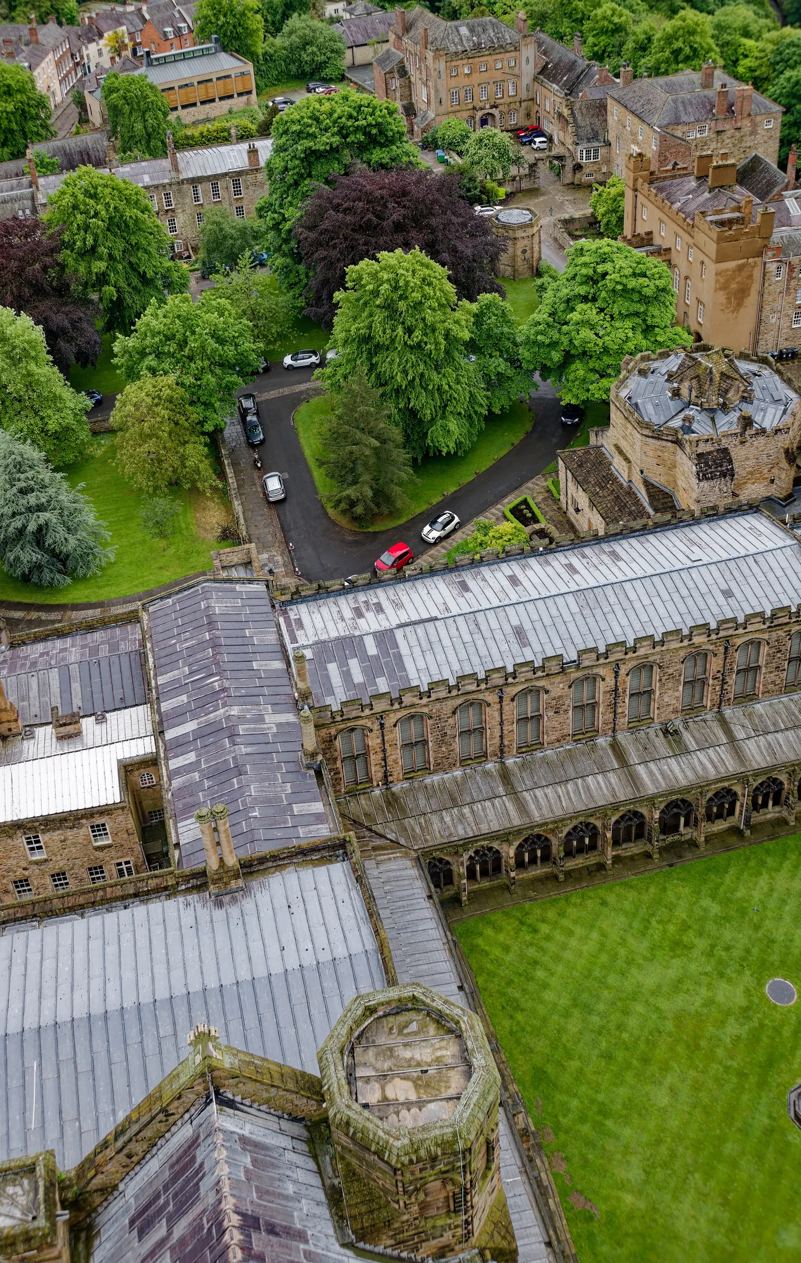 Cathedral Church of Christ, Blessed Mary the Virgin and St Cuthbert of Durham, Chapterhouse, Cloisters