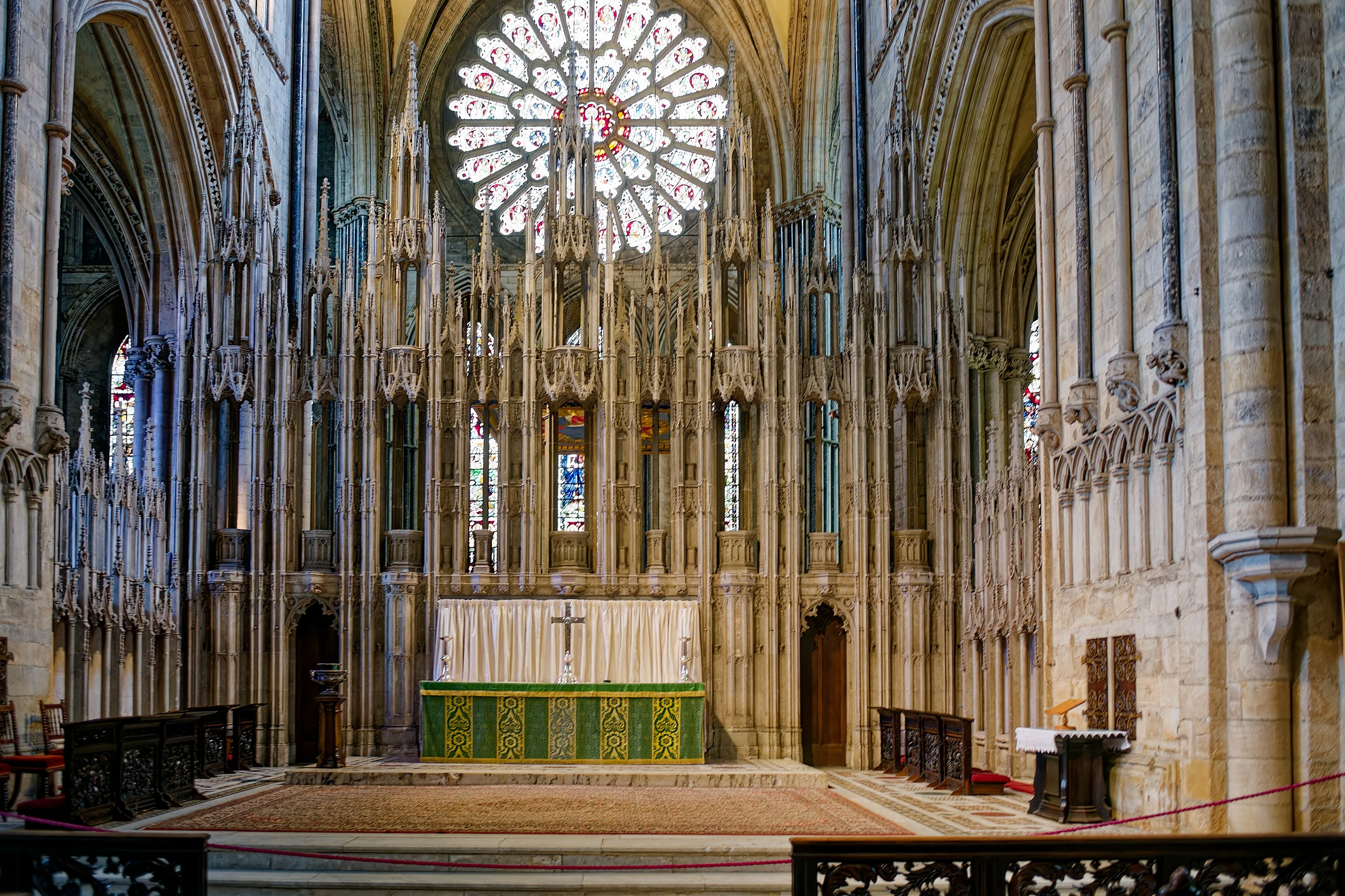 Cathedral Church of Christ, Blessed Mary the Virgin and St Cuthbert of Durham, Interior, high alter