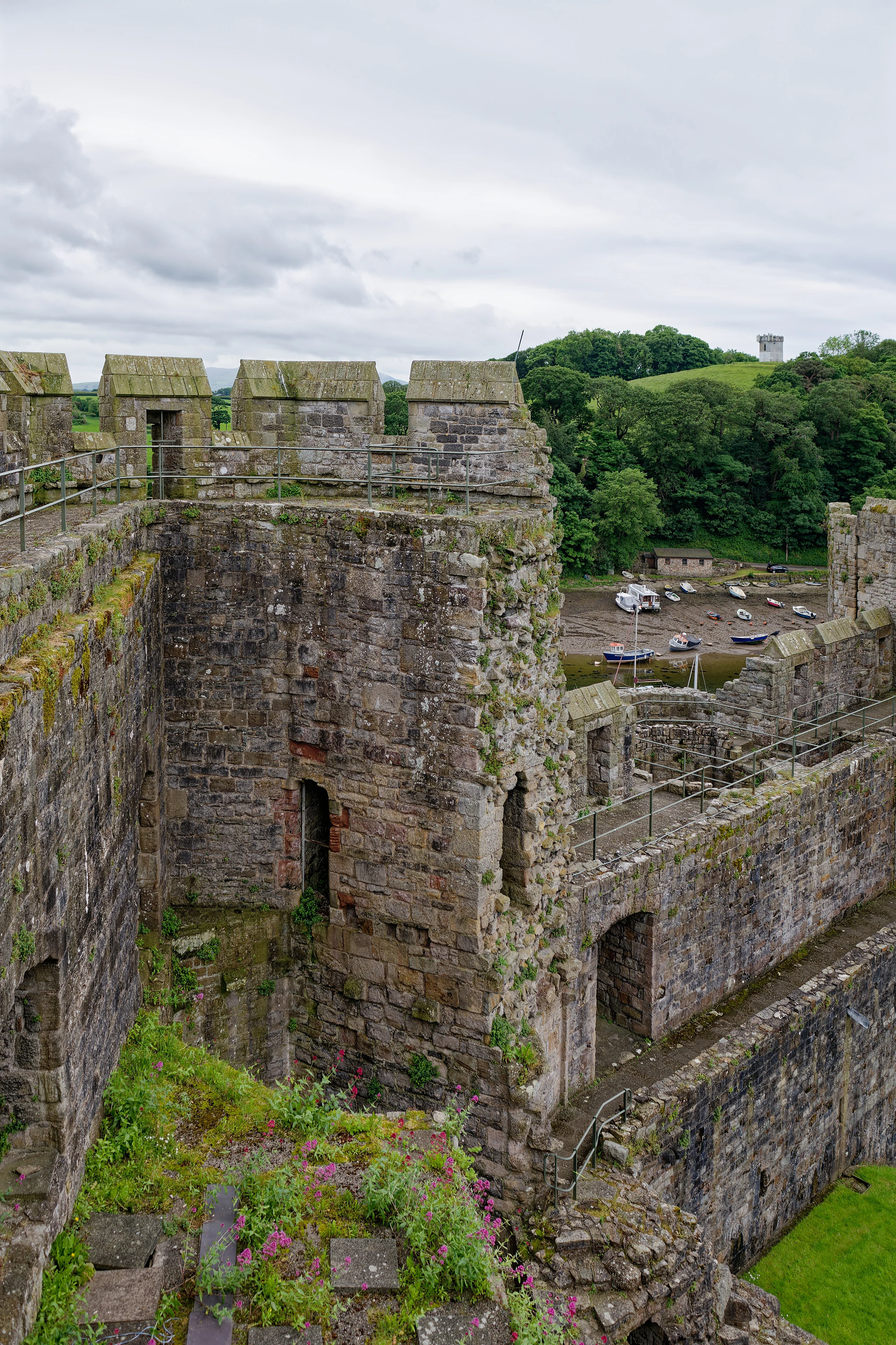 Caernarfon Castle, Queen's Gate