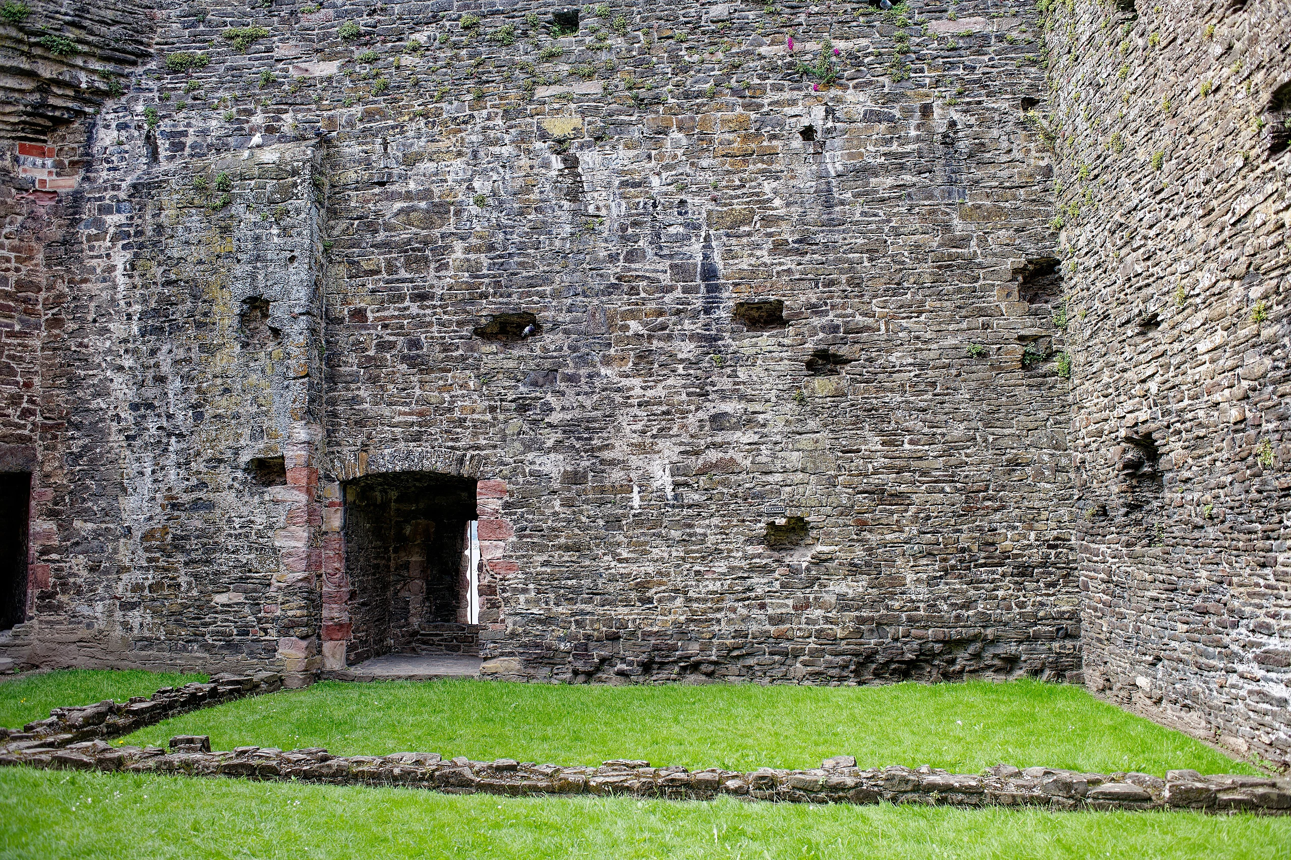 Conwy Castle, Inner Ward