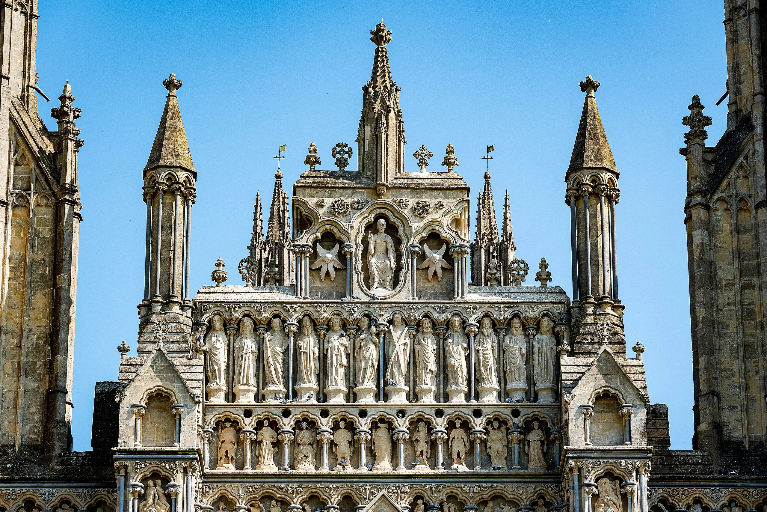 Wells Cathedral, west-front - detail