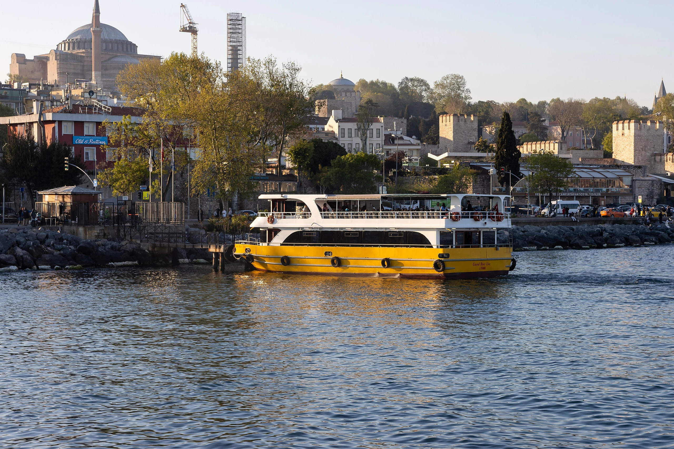 At Istanbul - Wikimedia hackathon boat tour