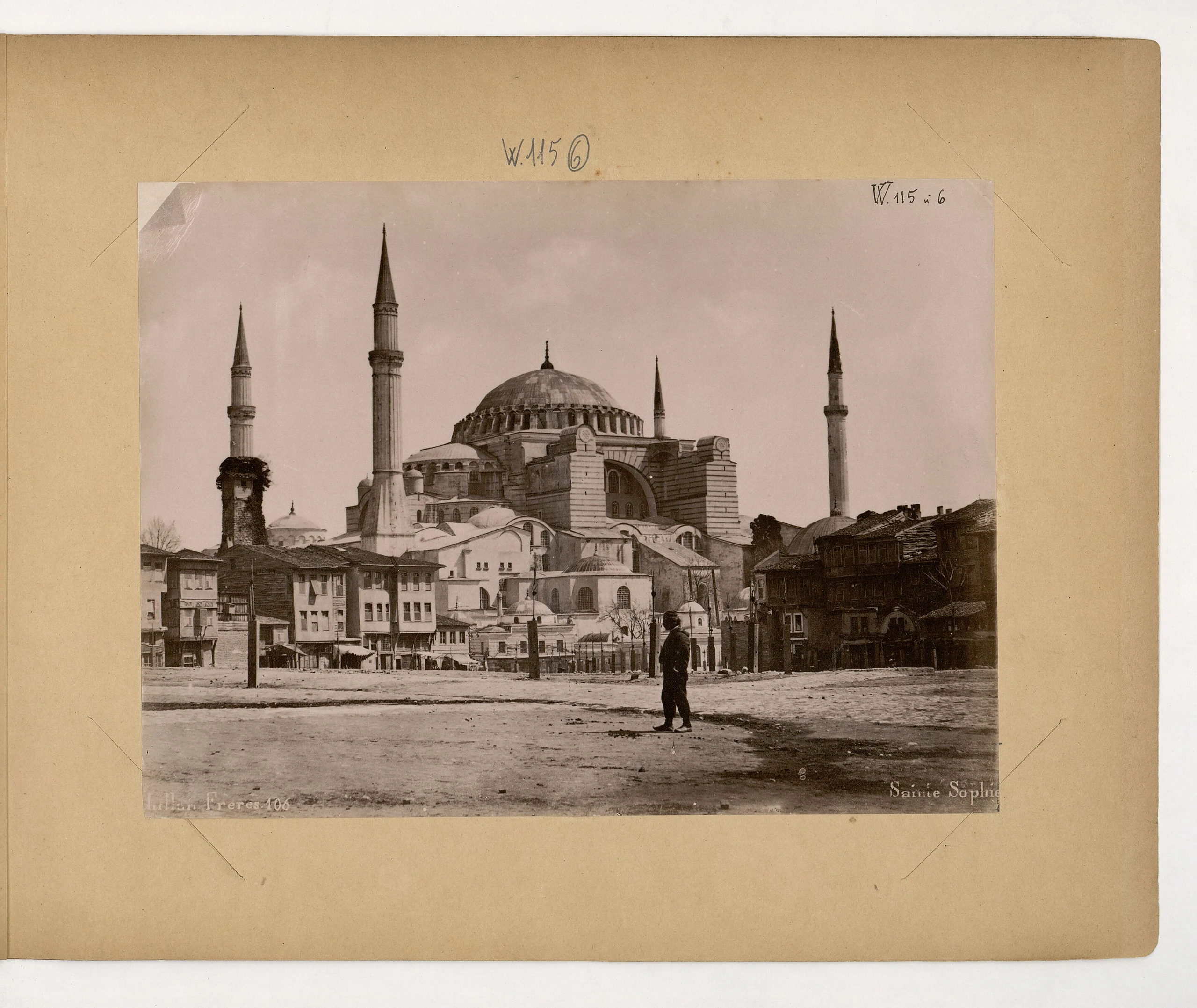 Album de 132 phot. de Turquie et d'Égypte de la fin du XIXe siècle - Abdullah frères, Zangaki et autres phot. - btv1b530