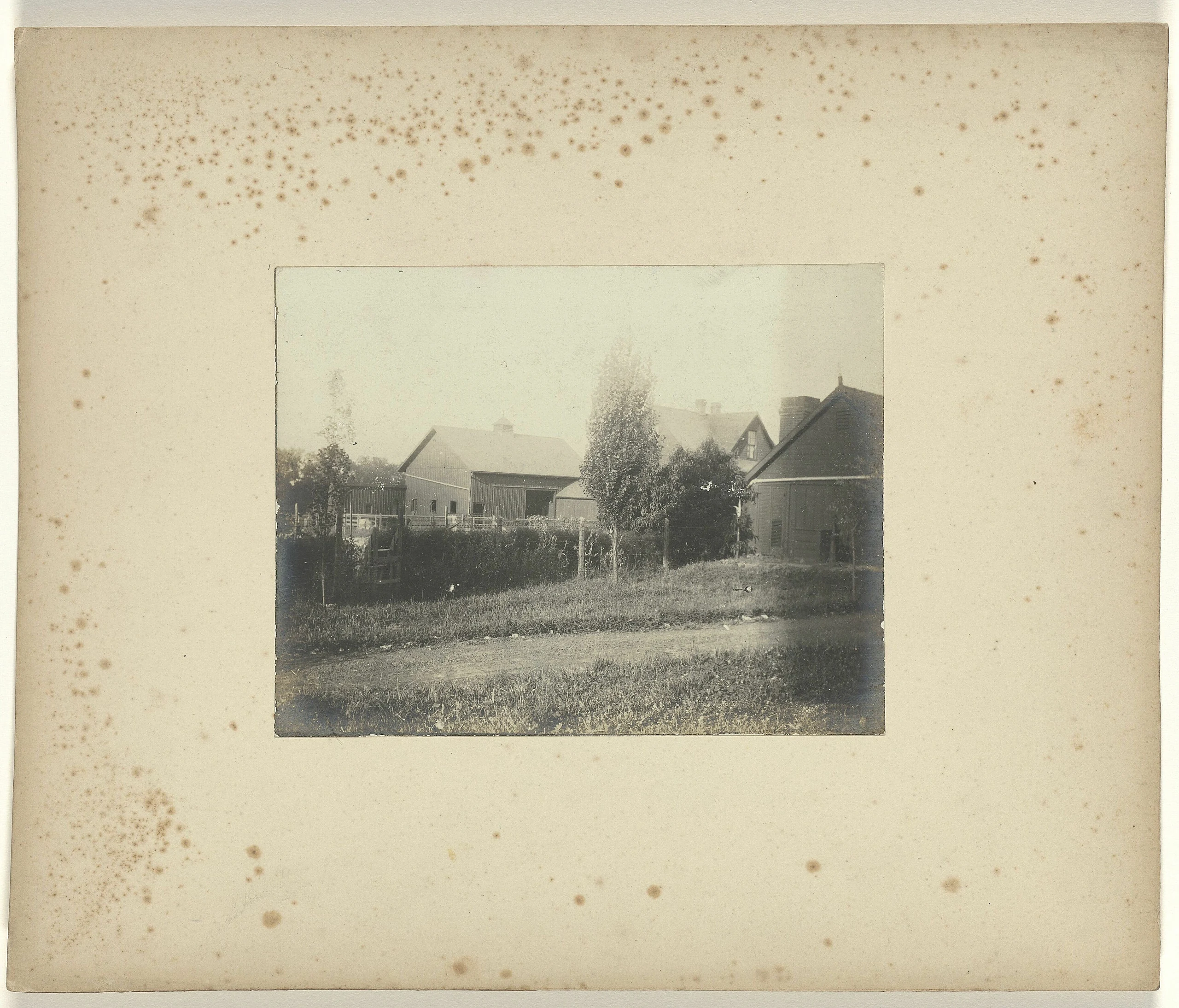 Boerderij van Ives tijdens de wereldtentoonstelling in St. Louis (Louisiana Purchase Exposition), 1904, RP-F
